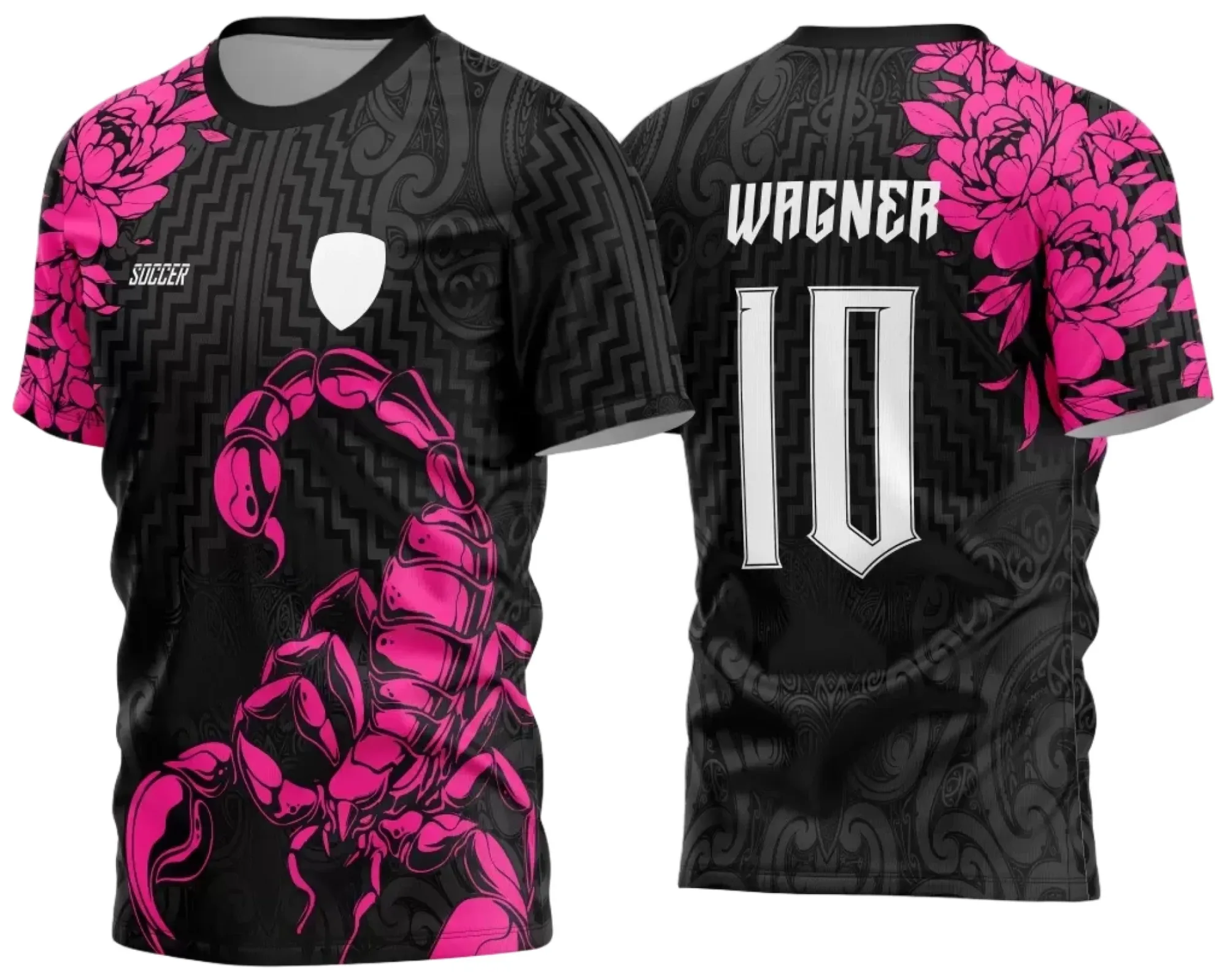 Camiseta unissex preta com logo no peito e estampa grande nas costas, tema Interclasse Escorpião 2024 - 2025, design moderno e marcante para eventos escolares.