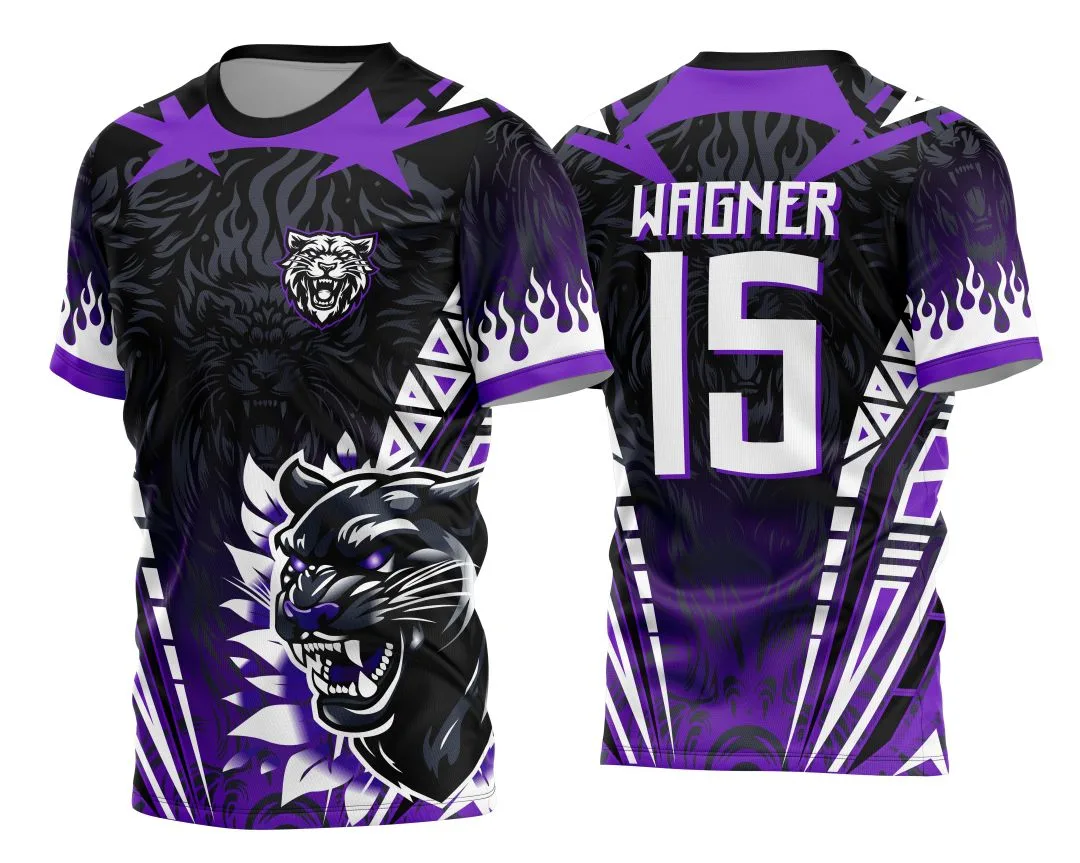 Camiseta unissex preta, com logo no peito e estampa grande nas costas inspirada na Pantera Roxa do Interclasse 2024, detalhes em Fohas V2 que destacam o visual moderno e marcante.