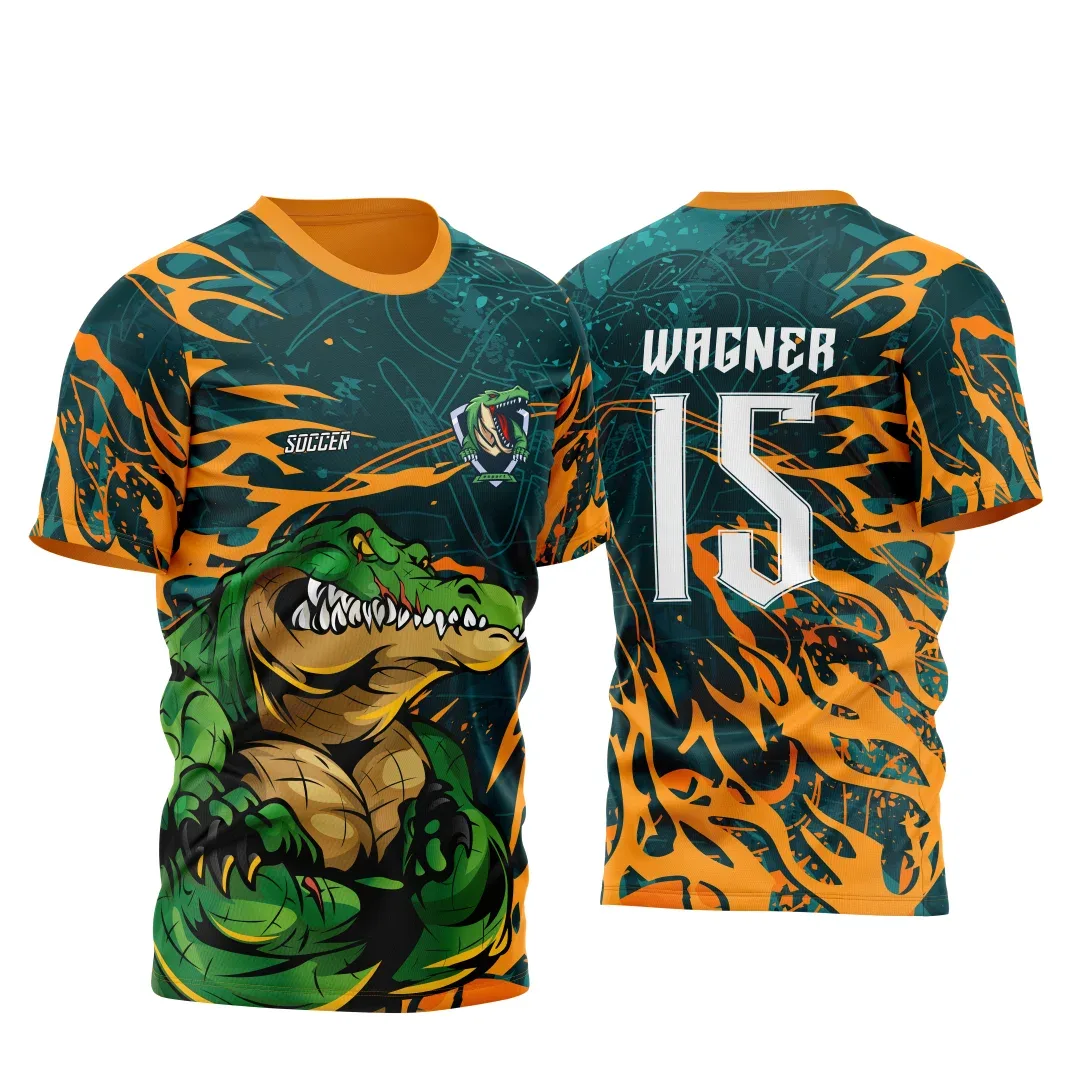 Camiseta unissex preta com logo no peito pequeno e estampa grande nas costas mostrando crocodilo estilizado no tema InterClasse Aligator 2024, design moderno para visual marcante.