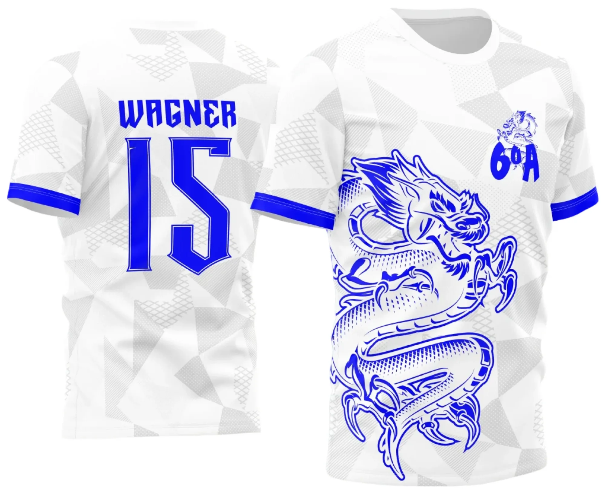 Camiseta unissex branca com logo no peito e estampa grande nas costas do Dragão para Atlética Acadêmica e InterClasse, design exclusivo para sexto ano 2023, com detalhes em azul e branco.