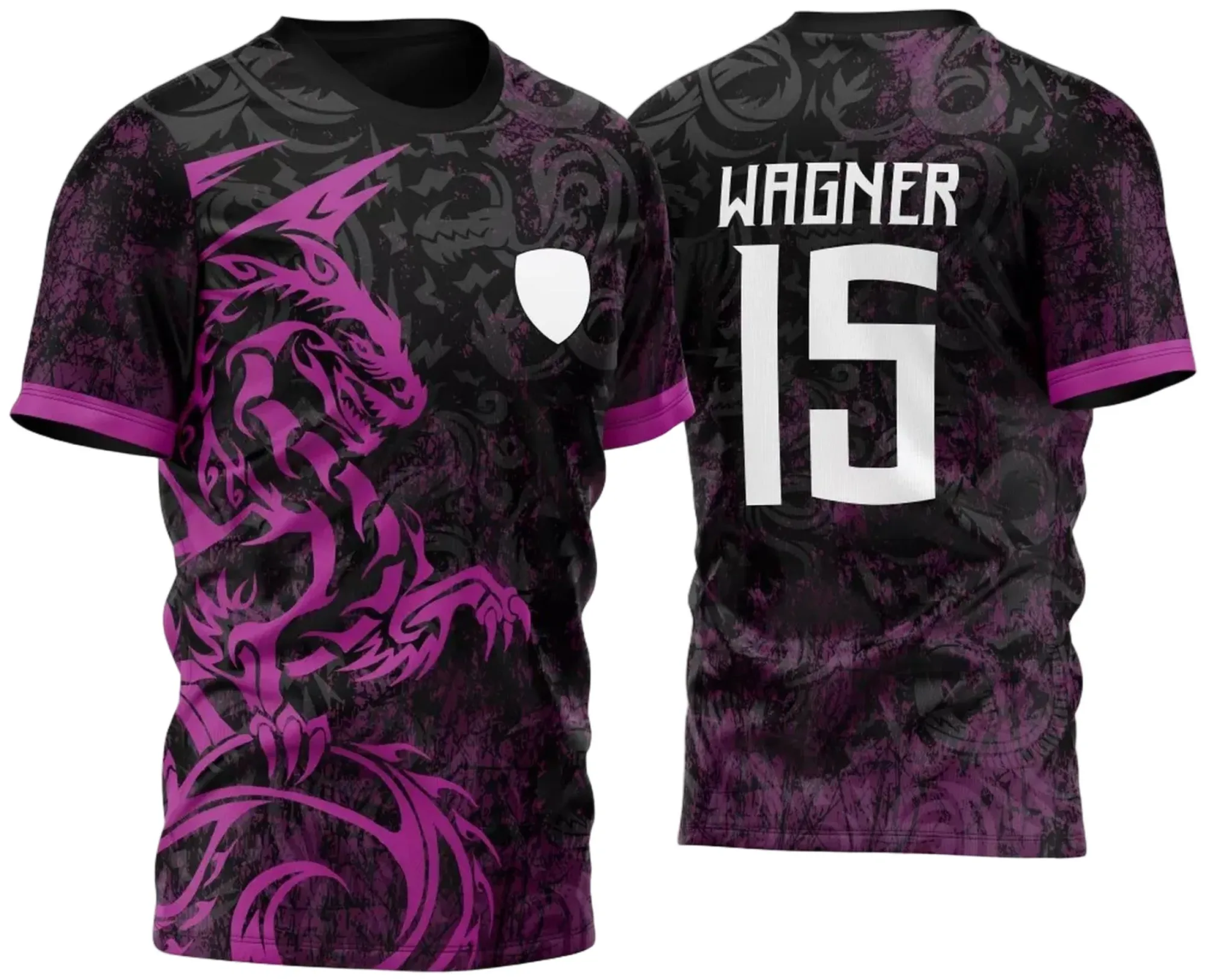 Camiseta unissex preta com logo no peito e estampa grande nas costas, tema Dragões Rosa Tribal 2023, ideal para eventos InterClasse e estilo jovem e moderno.