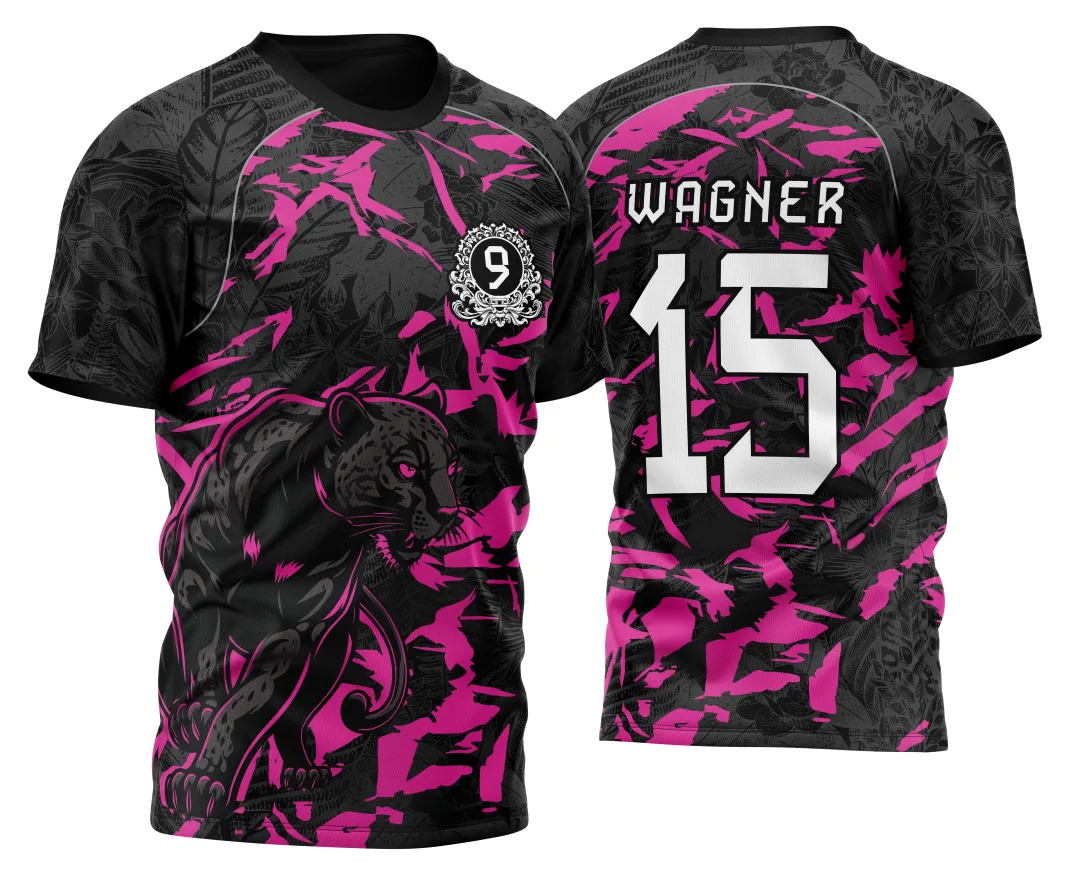 Camiseta unissex preta com logo no peito e estampa grande nas costas do InterClasse Pantera Nono Ano 2026 em modelo rosa forte, design marcante e vibrante.