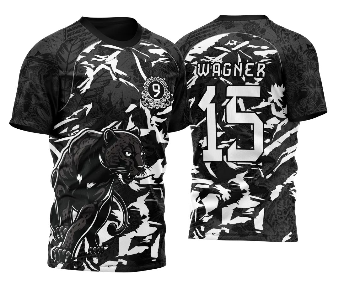 Camiseta unissex preta com logo no peito e estampa grande nas costas do tema Para InterClasse Pantera Nono Ano 2026, design marcante em preto e branco.