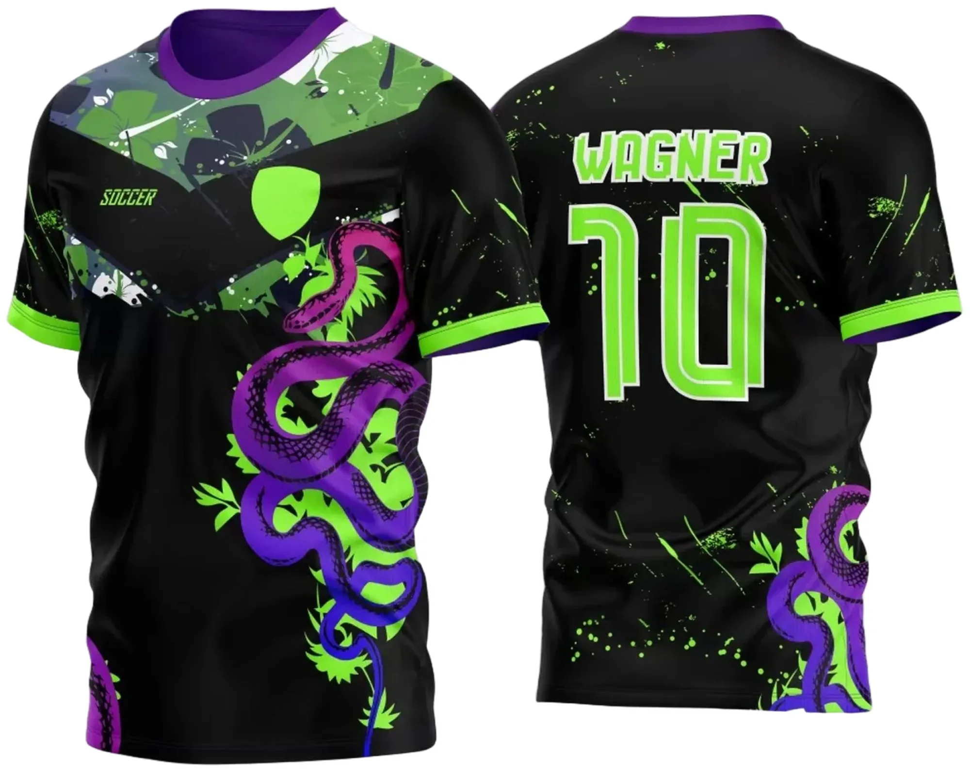 Camiseta unissex preta com logo no peito e estampa grande nas costas mostrando floral e cobra, ideal para quem gosta de estilo marcante e moderno.