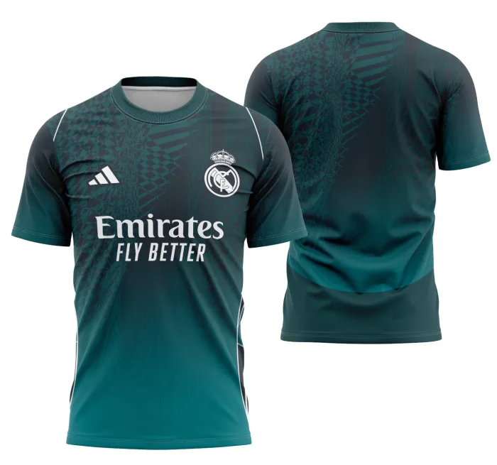 Camiseta unissex preta com logo no peito e estampa grande nas costas do conceito Real Madrid, ideal para fãs e eventos interclasse, destaque no estilo urbano com design moderno.