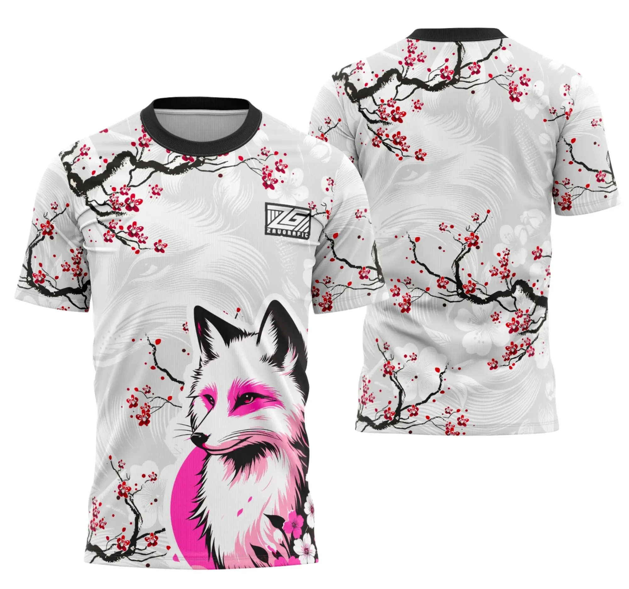 Camiseta unissex preta com logo no peito e estampa grande nas costas mostrando a Raposa Japonesa interclasse em design marcante.