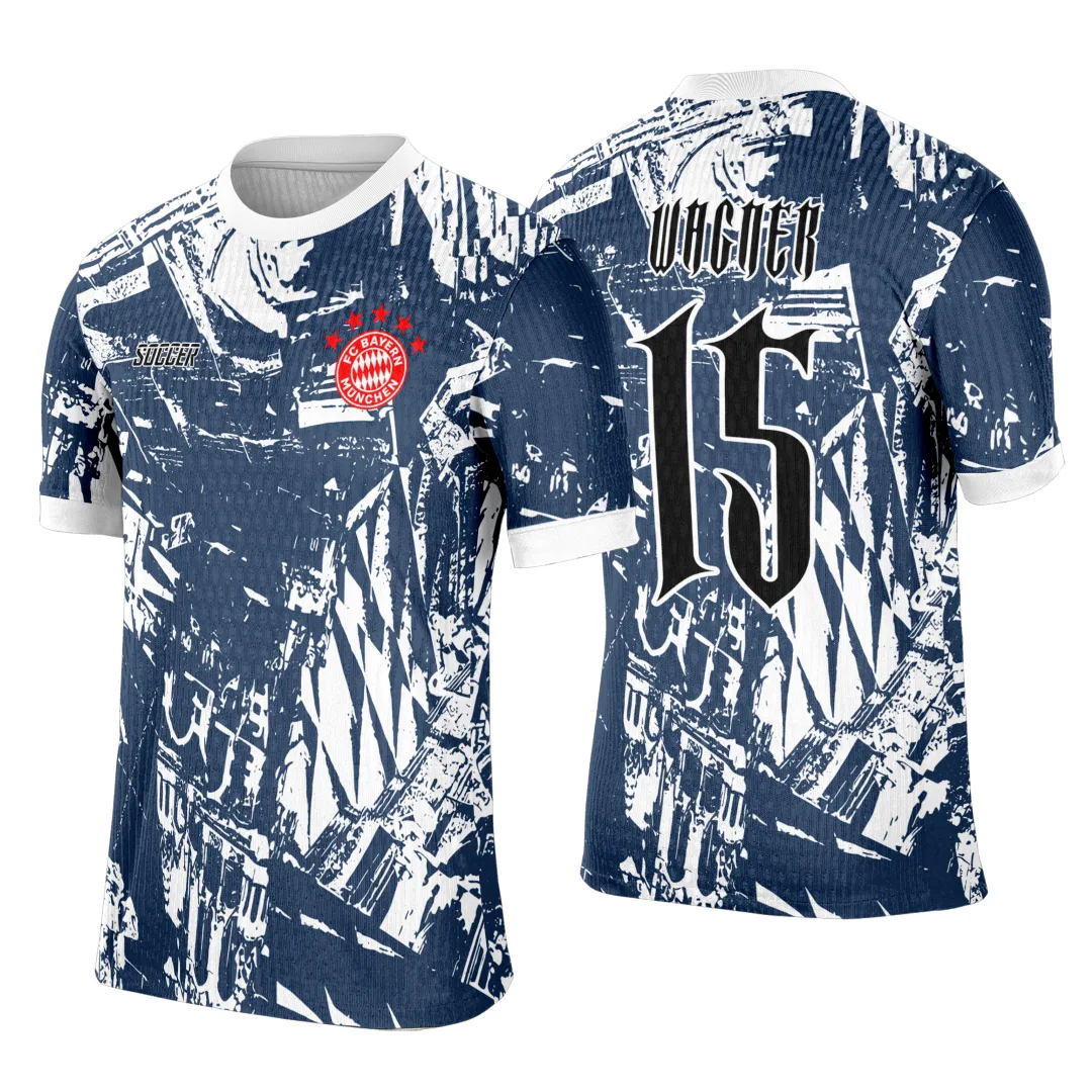 Camiseta unissex preta com logo no peito e estampa grande nas costas do Bayern Munchen para interclasse, destacando um design marcante e esportivo.