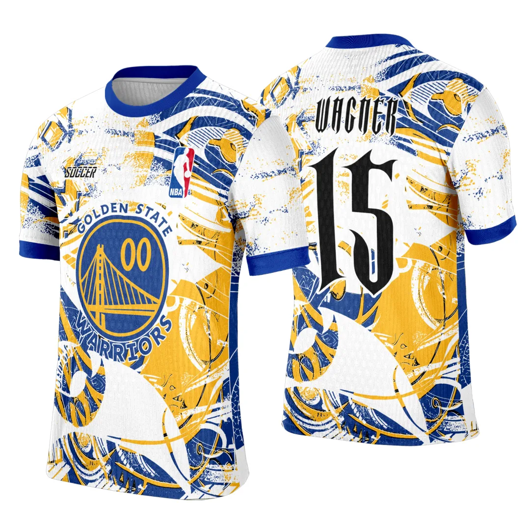 Camiseta unissex preta com logo no peito e estampa grande nas costas inspirada no Golden State Warriors, perfeita para quem é fã do time e busca estilo e conforto.