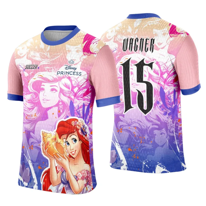 Camiseta unissex branca com logo no peito e estampa grande nas costas da princesa Ariel, ideal para eventos escolares e interclasse com tema Princesa Ariel.