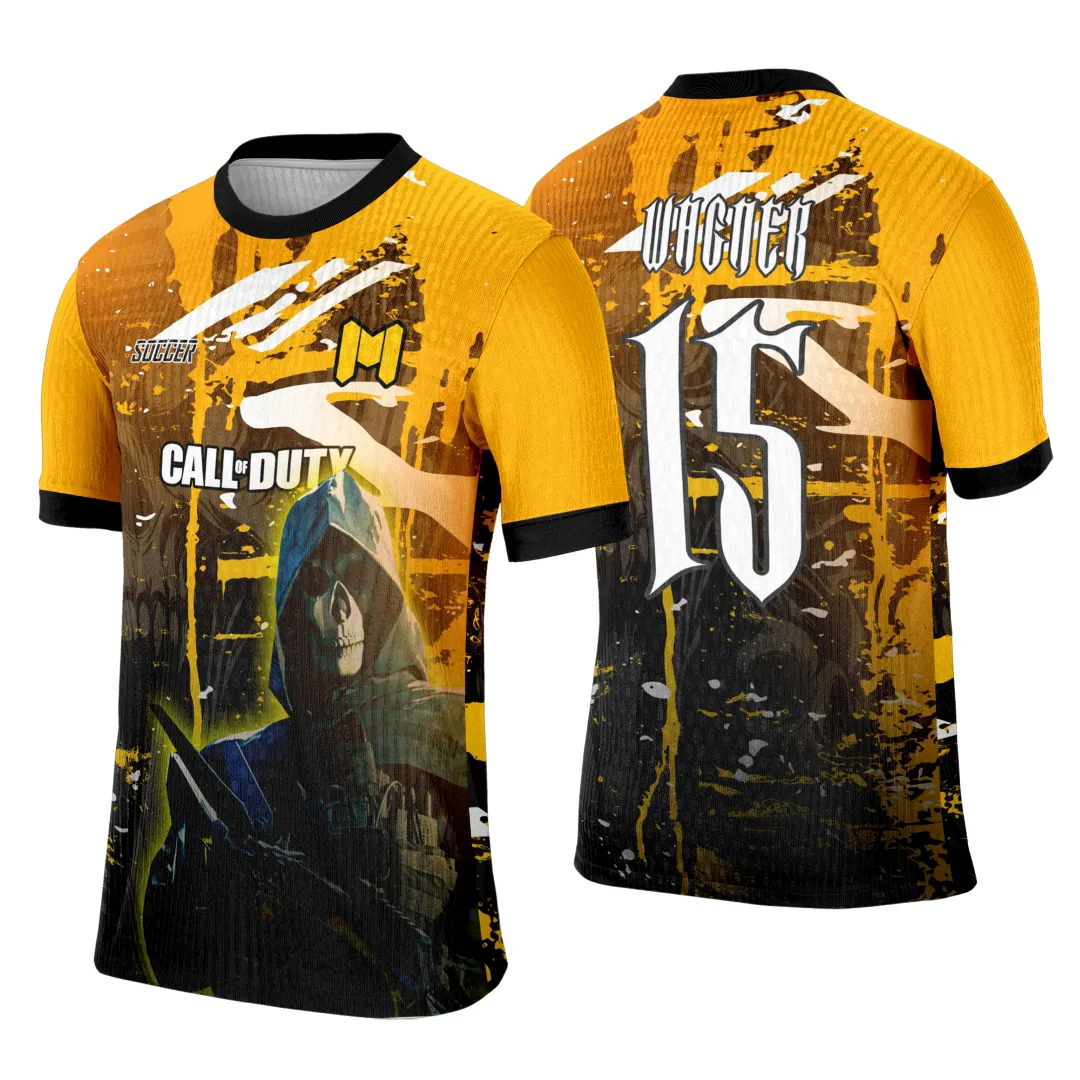 Camiseta unissex preta com logo no peito e estampa grande nas costas inspirada no jogo Call of Duty, ideal para eventos interclasse e gamers que buscam estilo e conforto.