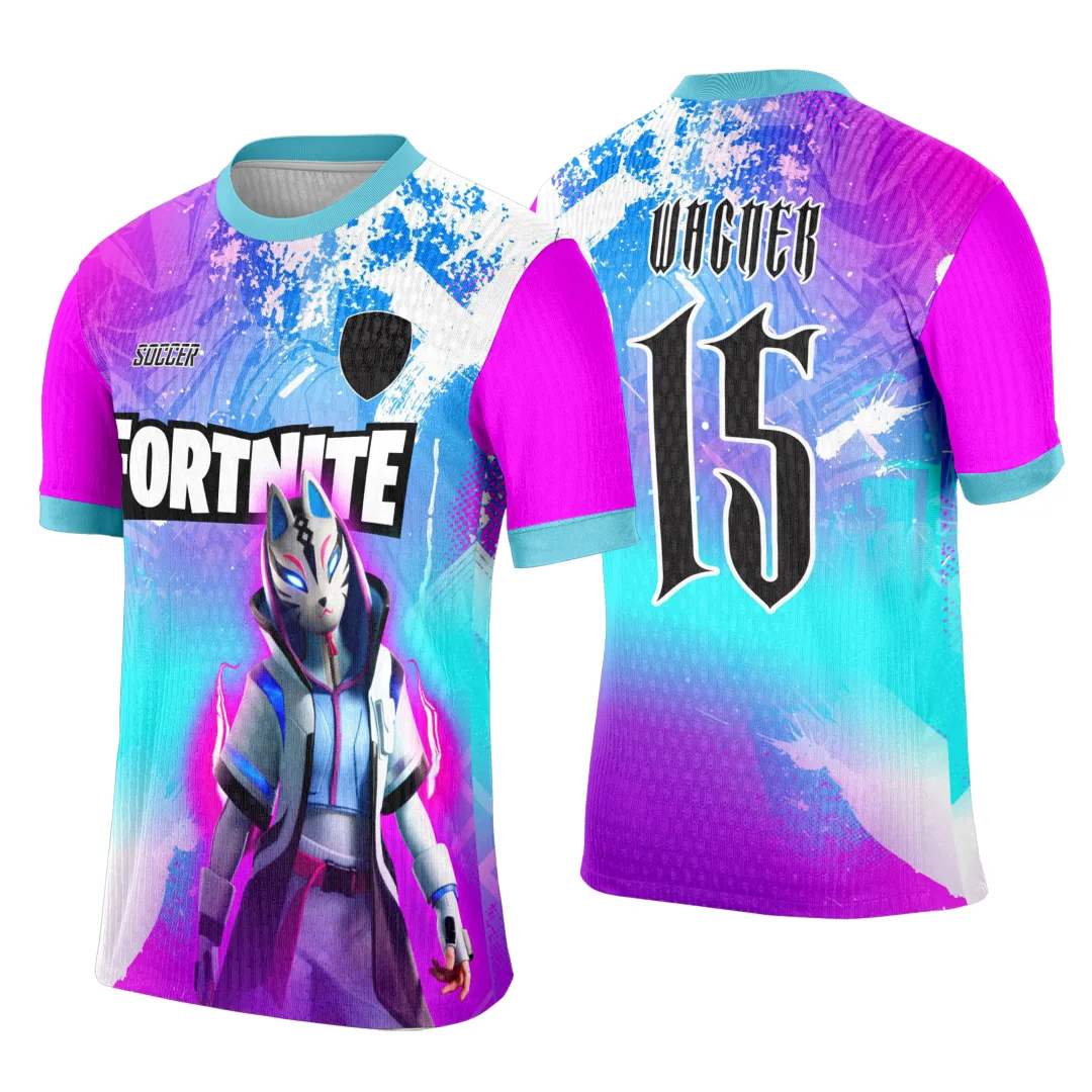 Camiseta preta unissex com logo no peito e estampa grande nas costas, tema Fortnite e evento interclasse game, perfeita para fãs e participantes do campeonato.