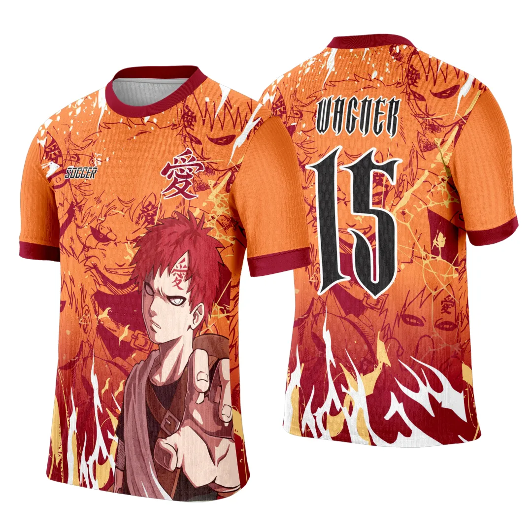 Camiseta unissex preta com logo no peito e estampa grande nas costas inspirada em Naruto Gaara, ideal para fãs que querem estilo e conforto.