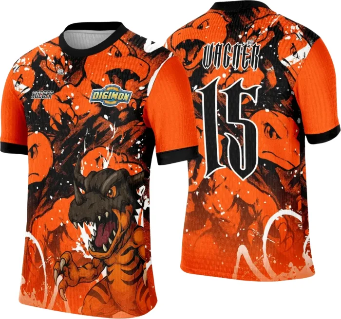 Camiseta unissex preta com logo no peito e estampa grande nas costas mostrando tema de Digimon para evento interclasse.