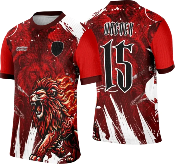 Camiseta unissex preta com logo no peito e estampa grande nas costas de leão vermelho inspirada no Interclasse, ideal para quem busca visual marcante e temática esportiva.