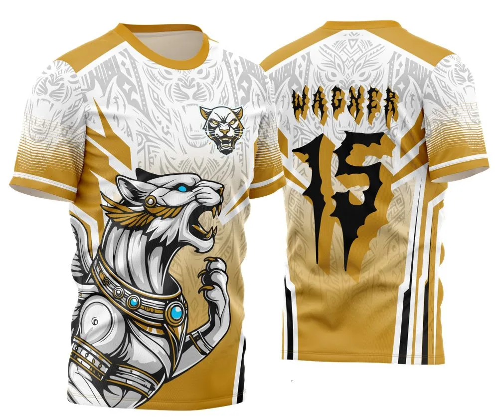 Foto de camiseta unissex branca com logo no peito e estampa grande nas costas mostrando pantera celeste, desenho inspirado no tema InterClasse, estilo moderno e vibrante.